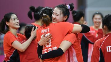 詹姆斯失算了！湖人首轮遭遇劲敌，东契奇直言不惧怕快船挑战.